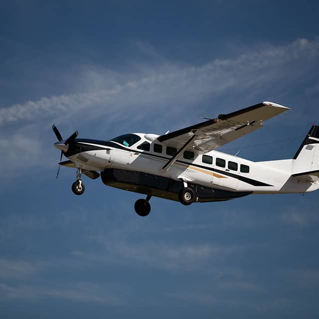 Omni fixed wing aeroplane services